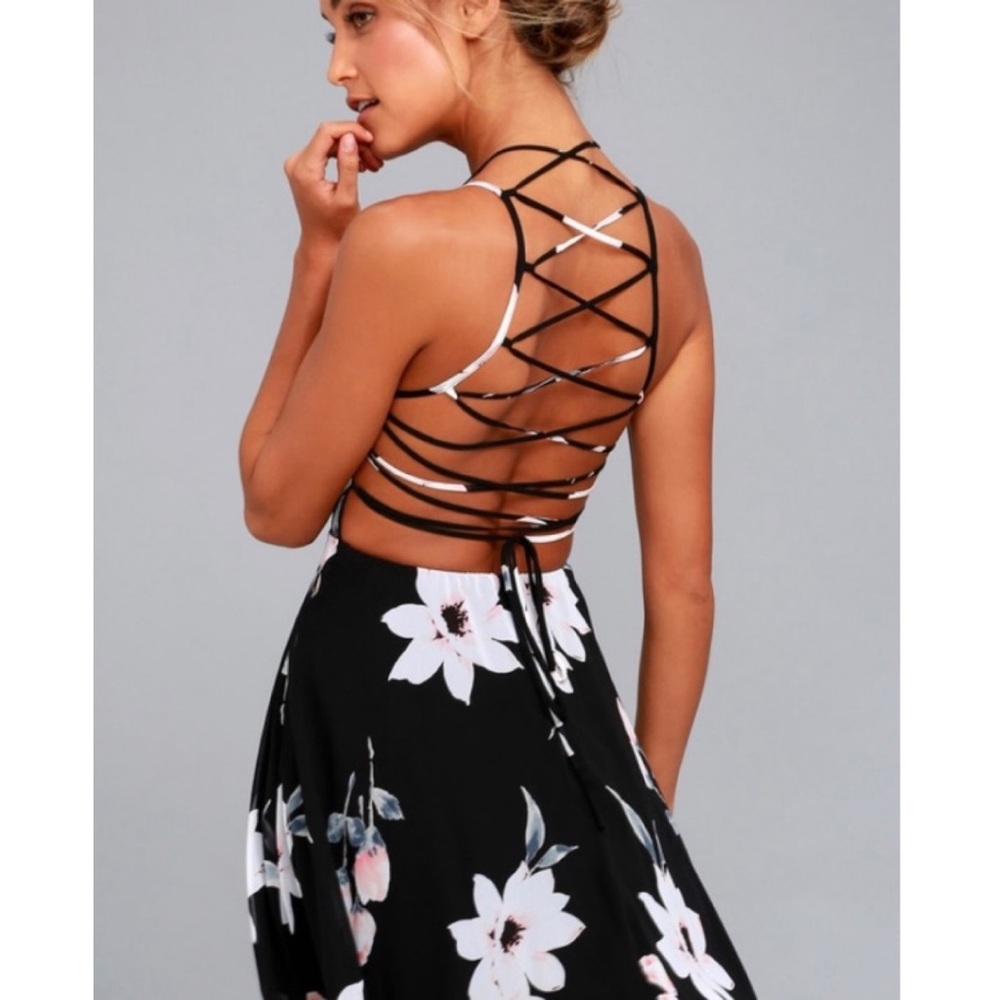 LuLu’s Lace-up Back Dress